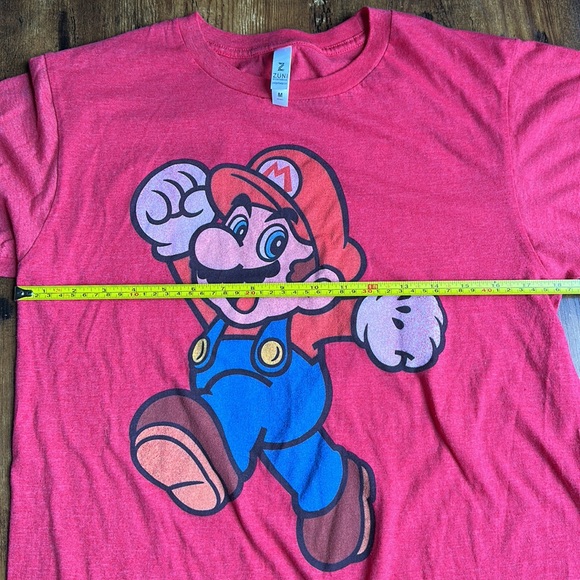 Super Mario Brothers T-Shirt Size Medium - Picture 4 of 5